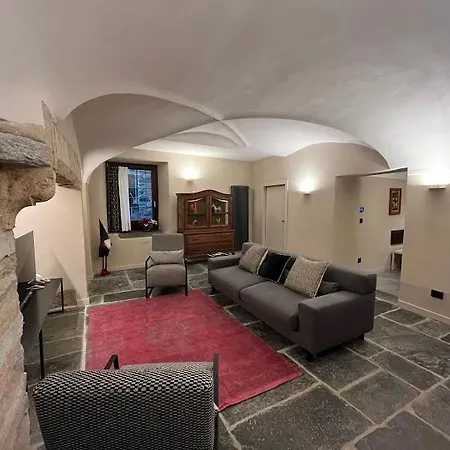 Casa Di Sant'anselmo - La Corte *