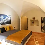 Casa Di Sant'anselmo - La Corte *